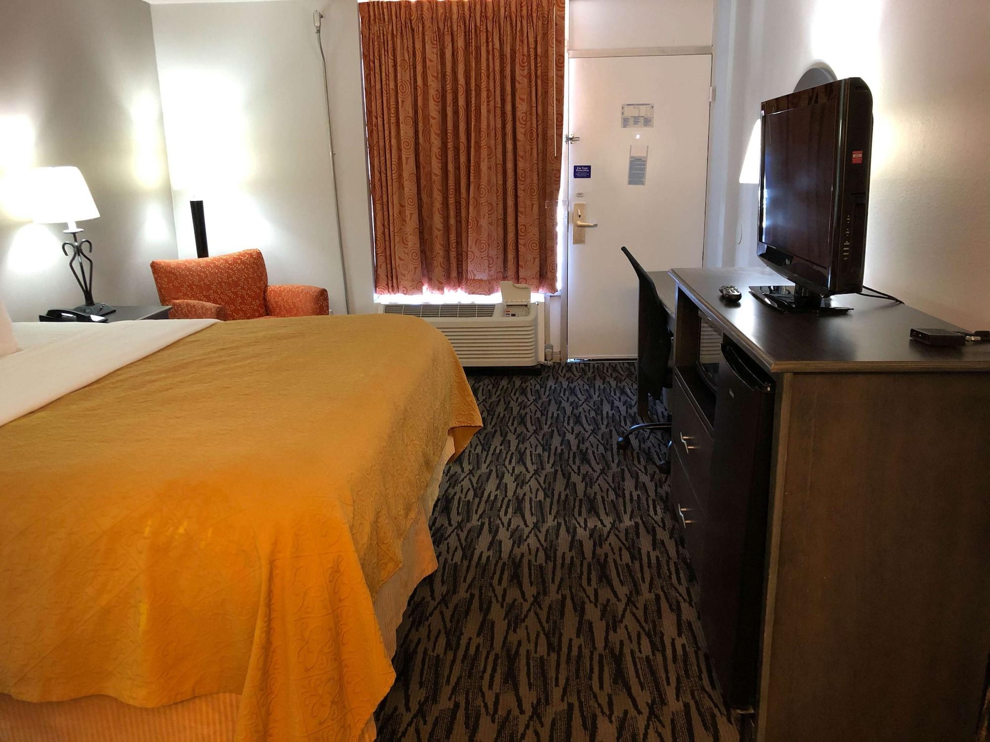 Motel 6-La Place, La Exteriör bild