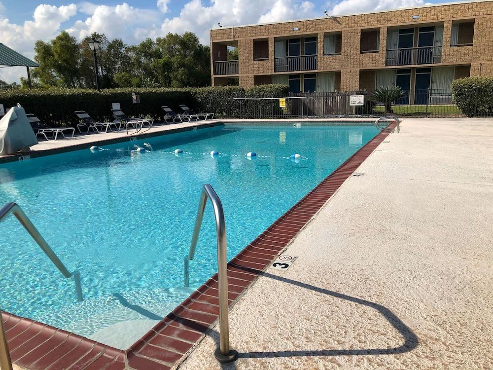 Motel 6-La Place, La Exteriör bild